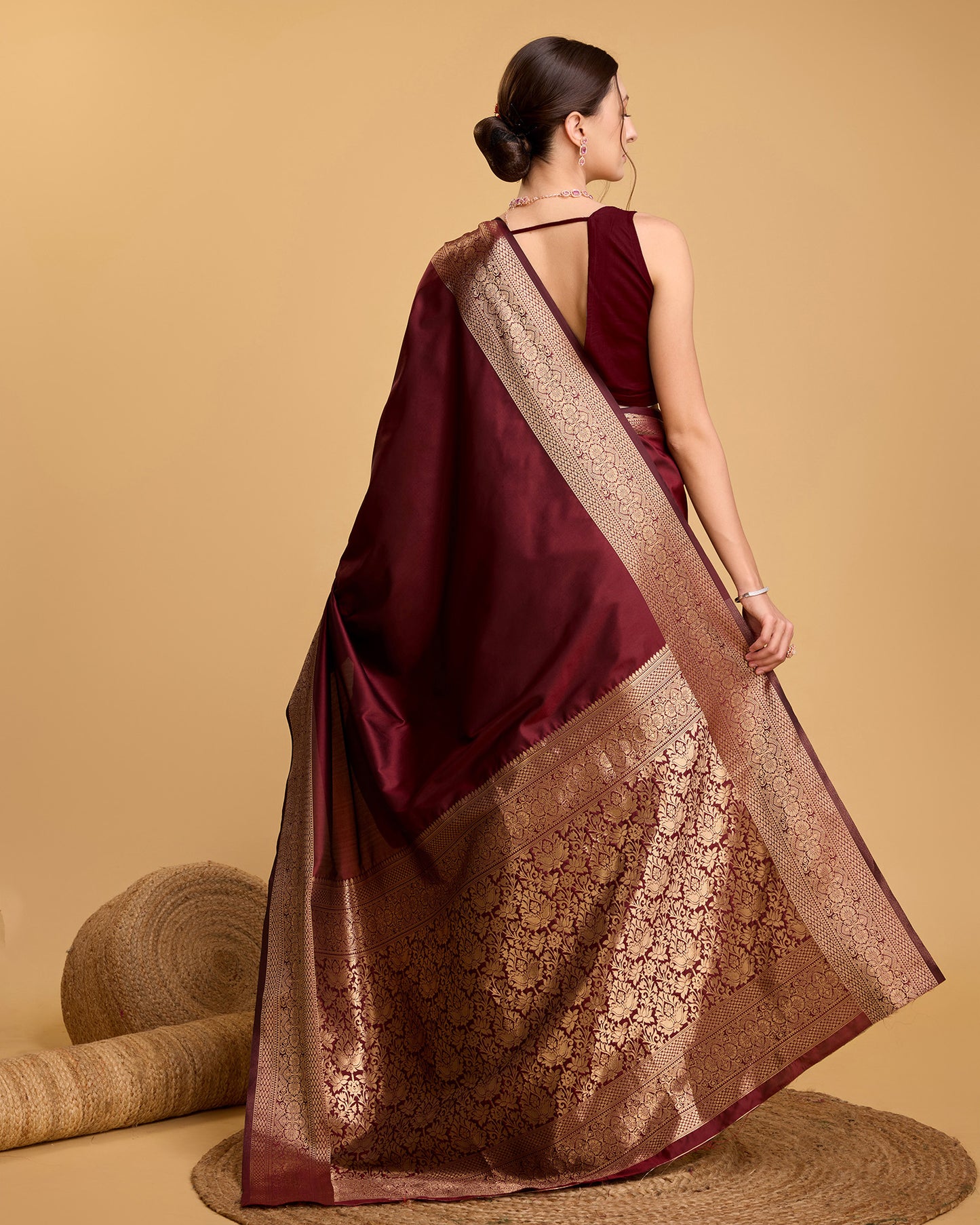 KRIYANSH WOVEN DESIGN ZARI BANARSI SAREE