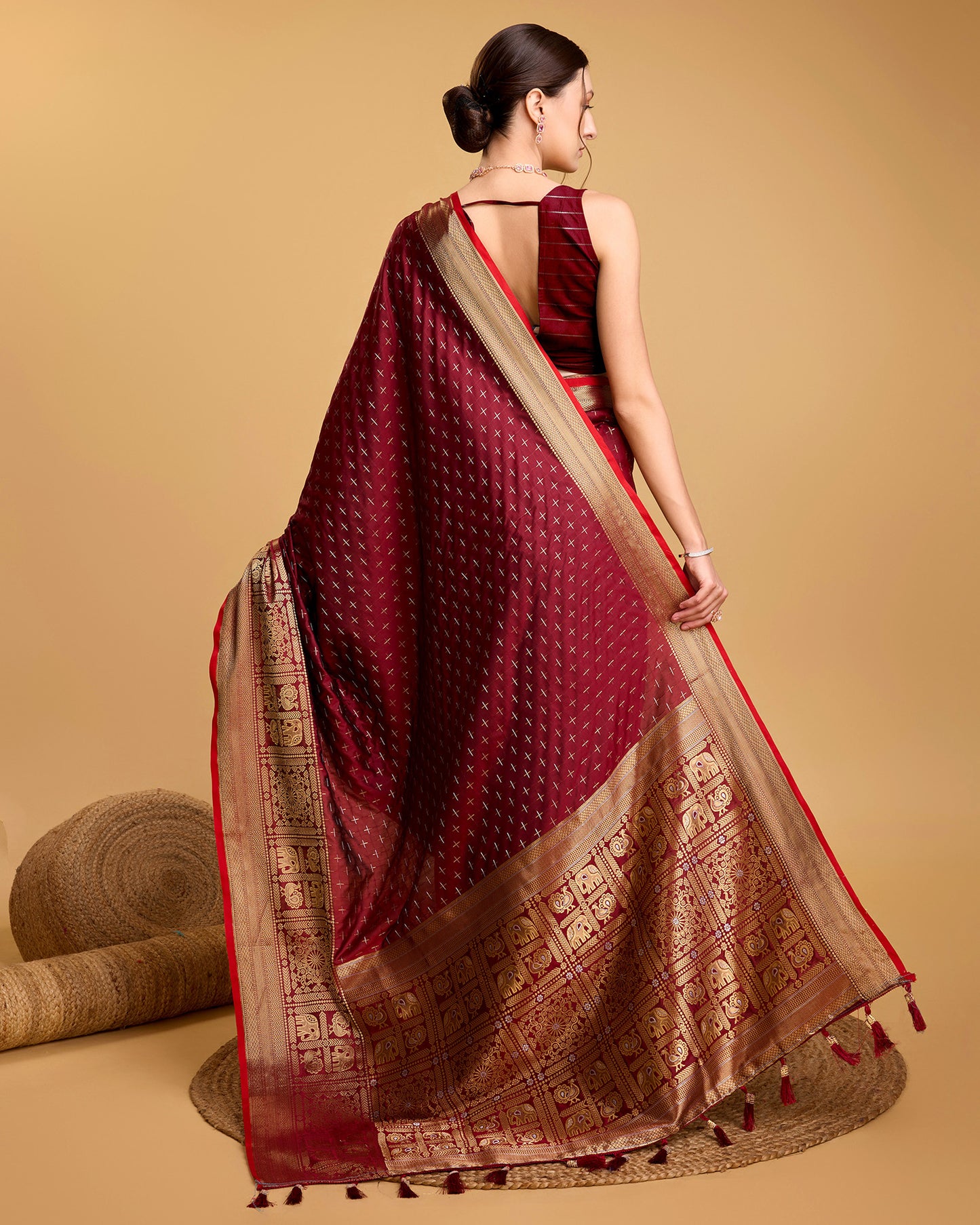 NIMIDIYA WOVEN KANJIPURAM PURE SILK SAREE