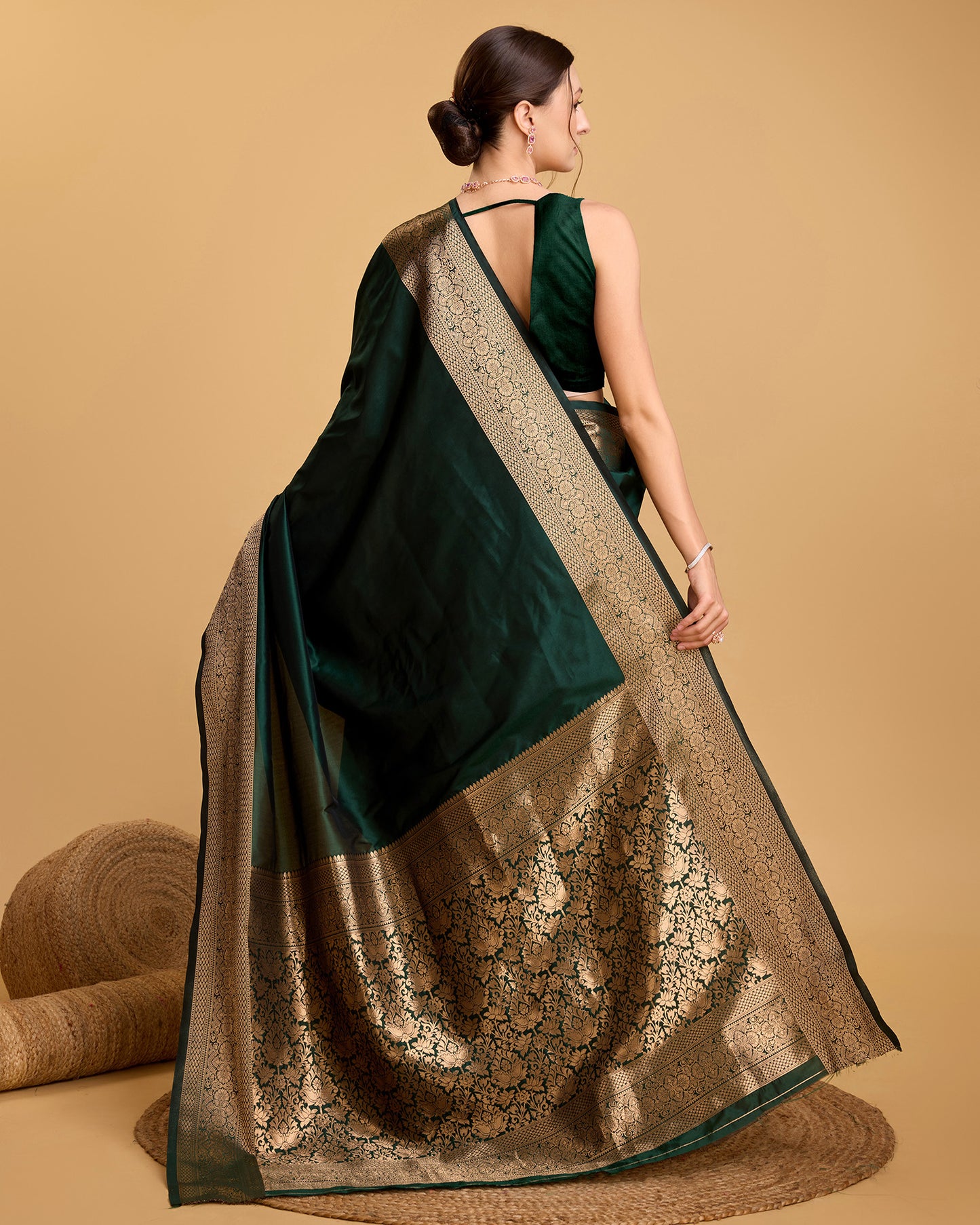KRIYANSH WOVEN DESIGN ZARI BANARSI SAREE
