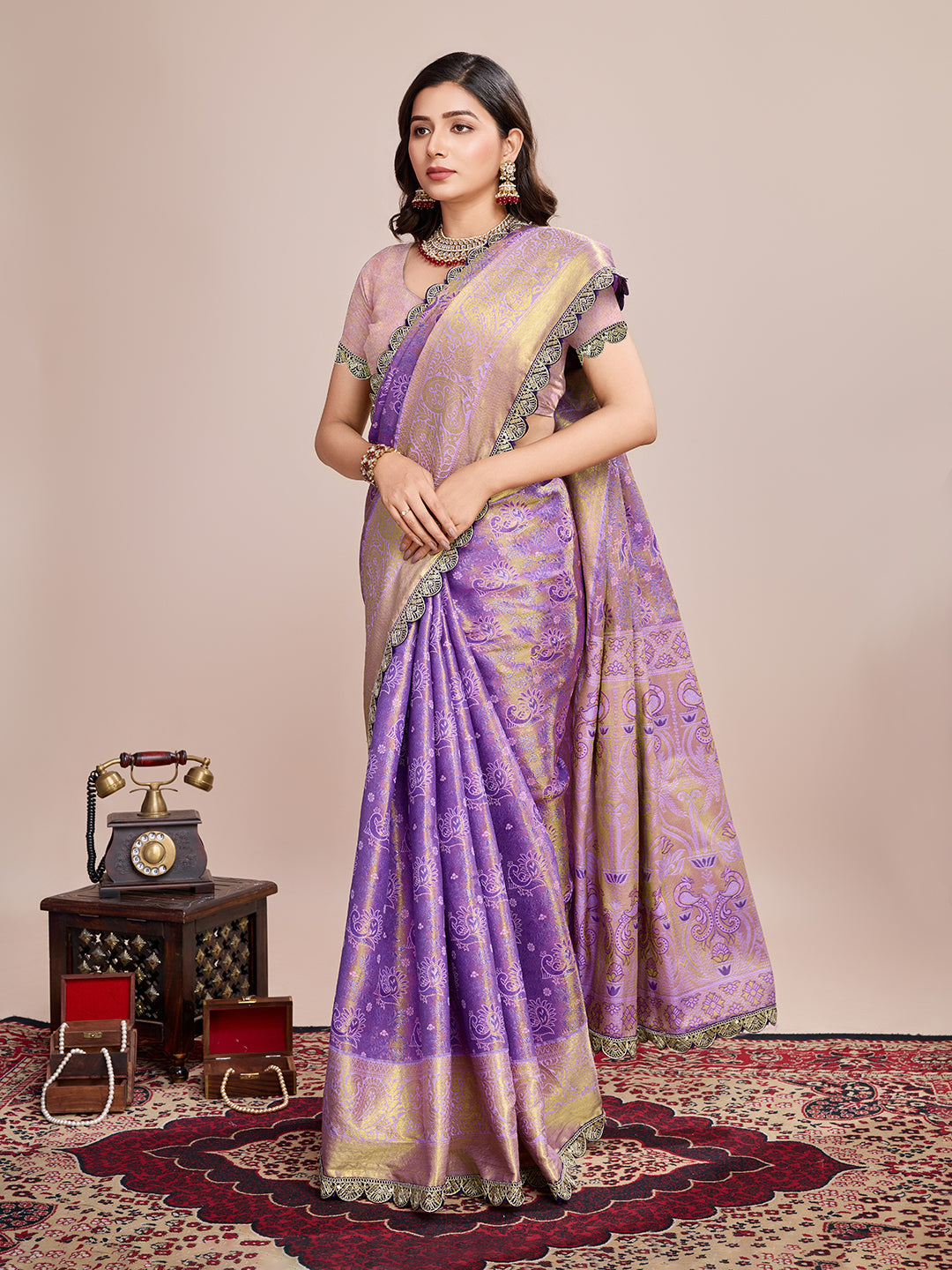 MUNIR WOVEN KANJIVARAM ZARI SILK SAREE