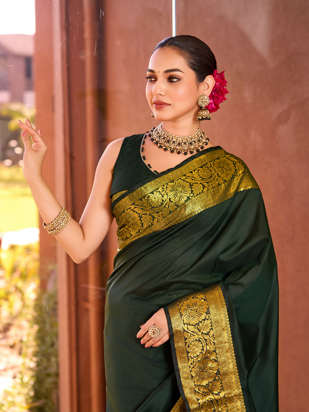 SATRANI PURE SILK CREPE PRINTED SAREE WITH UNSTITCHED BLOUSE