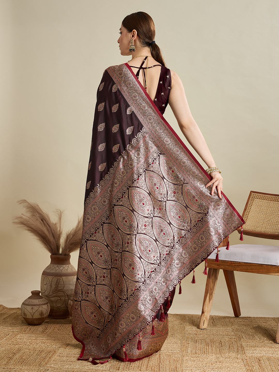 ANNU TEAL PURE SILK SAREE FEATURING TRADITIONAL BANARSI ZARI WEAVING PATTERNS