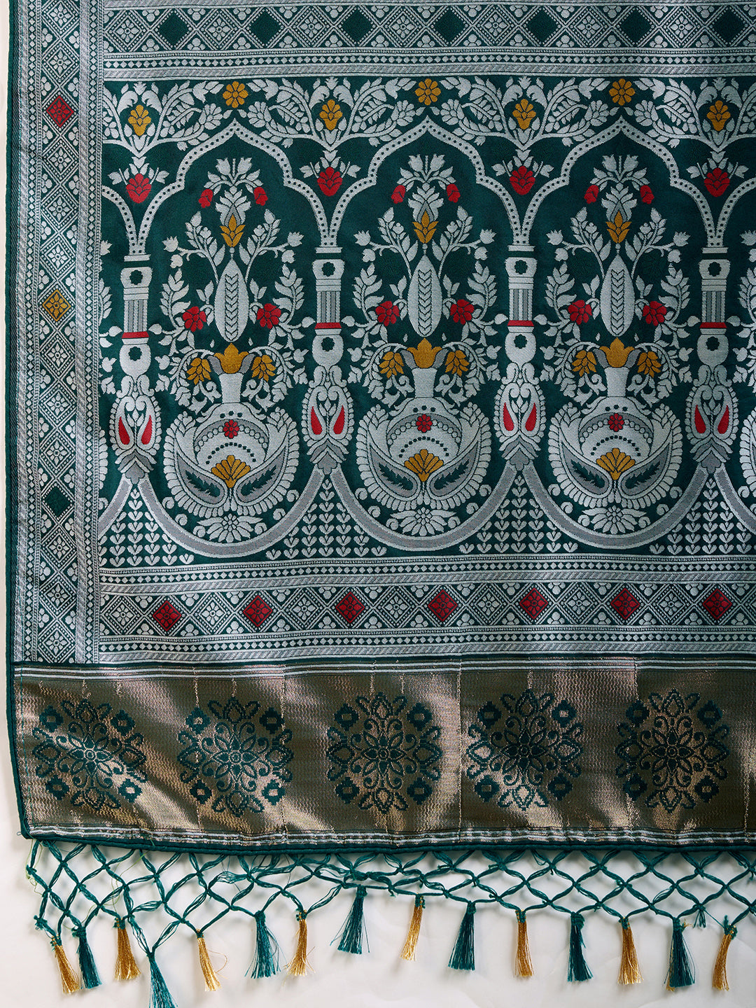 BANARASI PURE SILK MINA KARI SAREE WEAVED & RICH PALLU