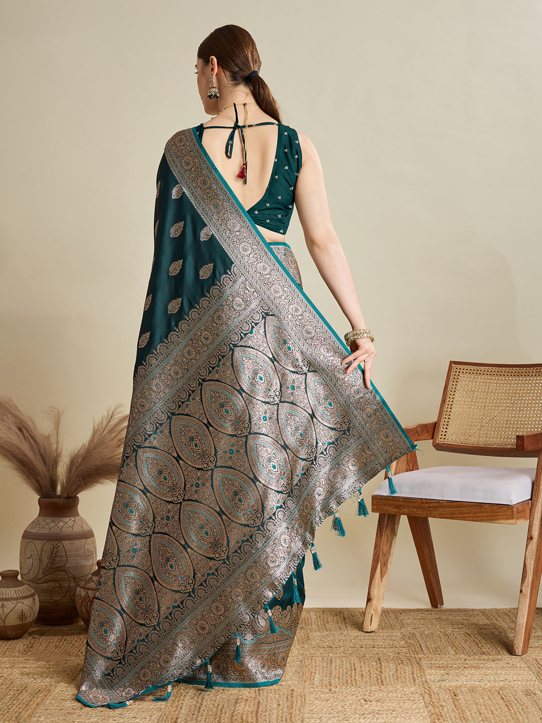 ANNU TEAL PURE SILK SAREE FEATURING TRADITIONAL BANARSI ZARI WEAVING PATTERNS