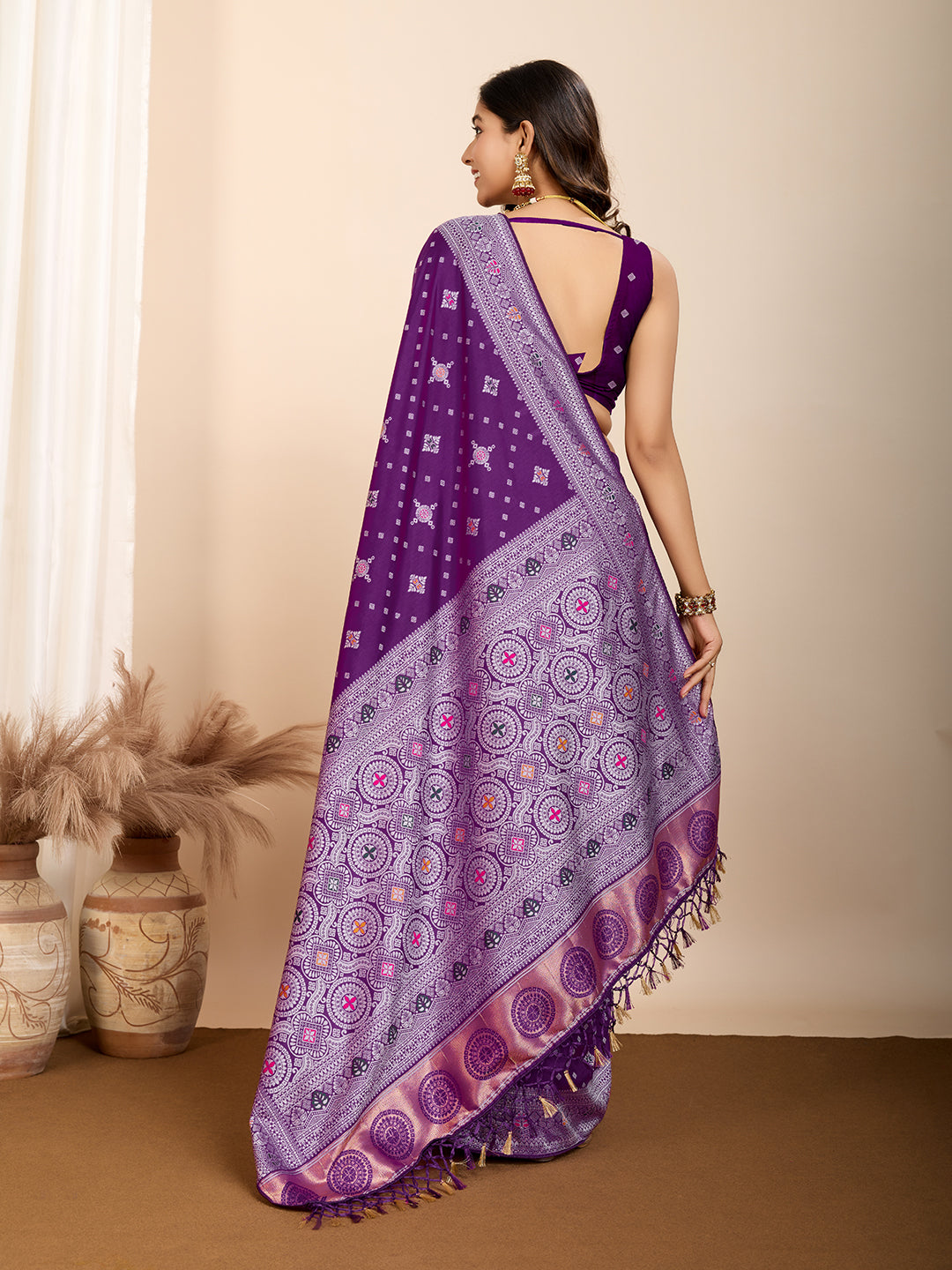 LATEST JACQUARD GOLD ZARI WOVEN LITCHI SILK BANARSI SAREE