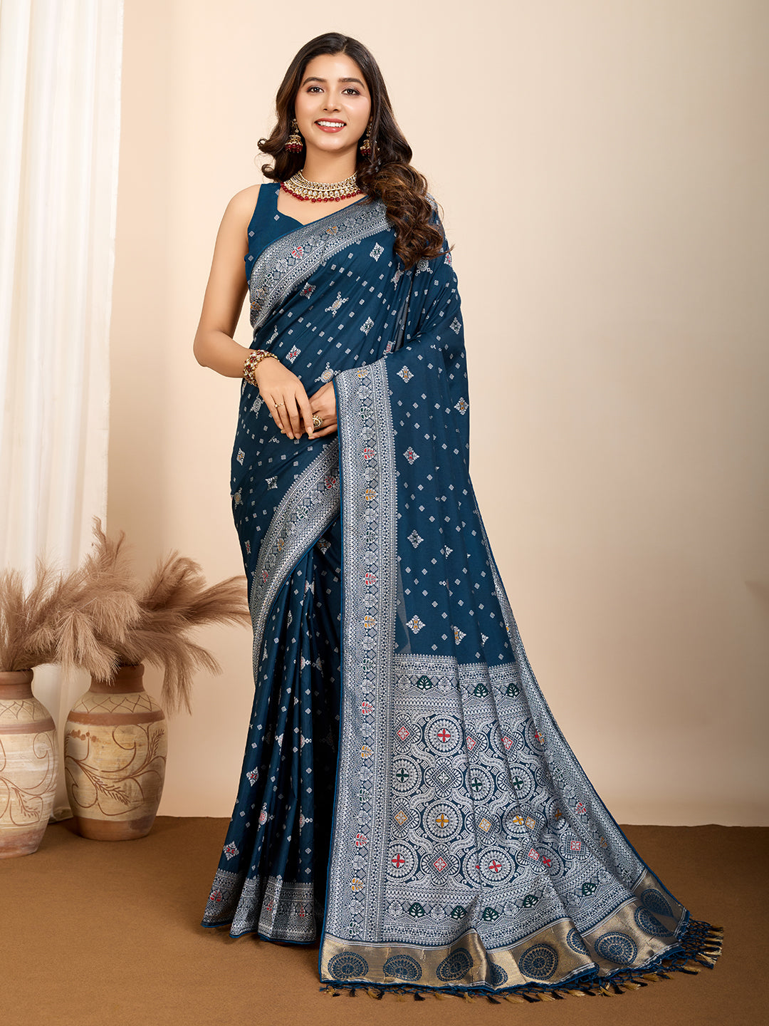 LATEST JACQUARD GOLD ZARI WOVEN LITCHI SILK BANARSI SAREE