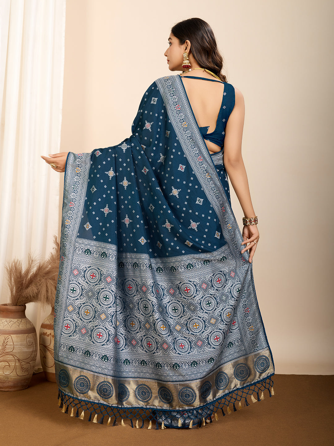 LATEST JACQUARD GOLD ZARI WOVEN LITCHI SILK BANARSI SAREE