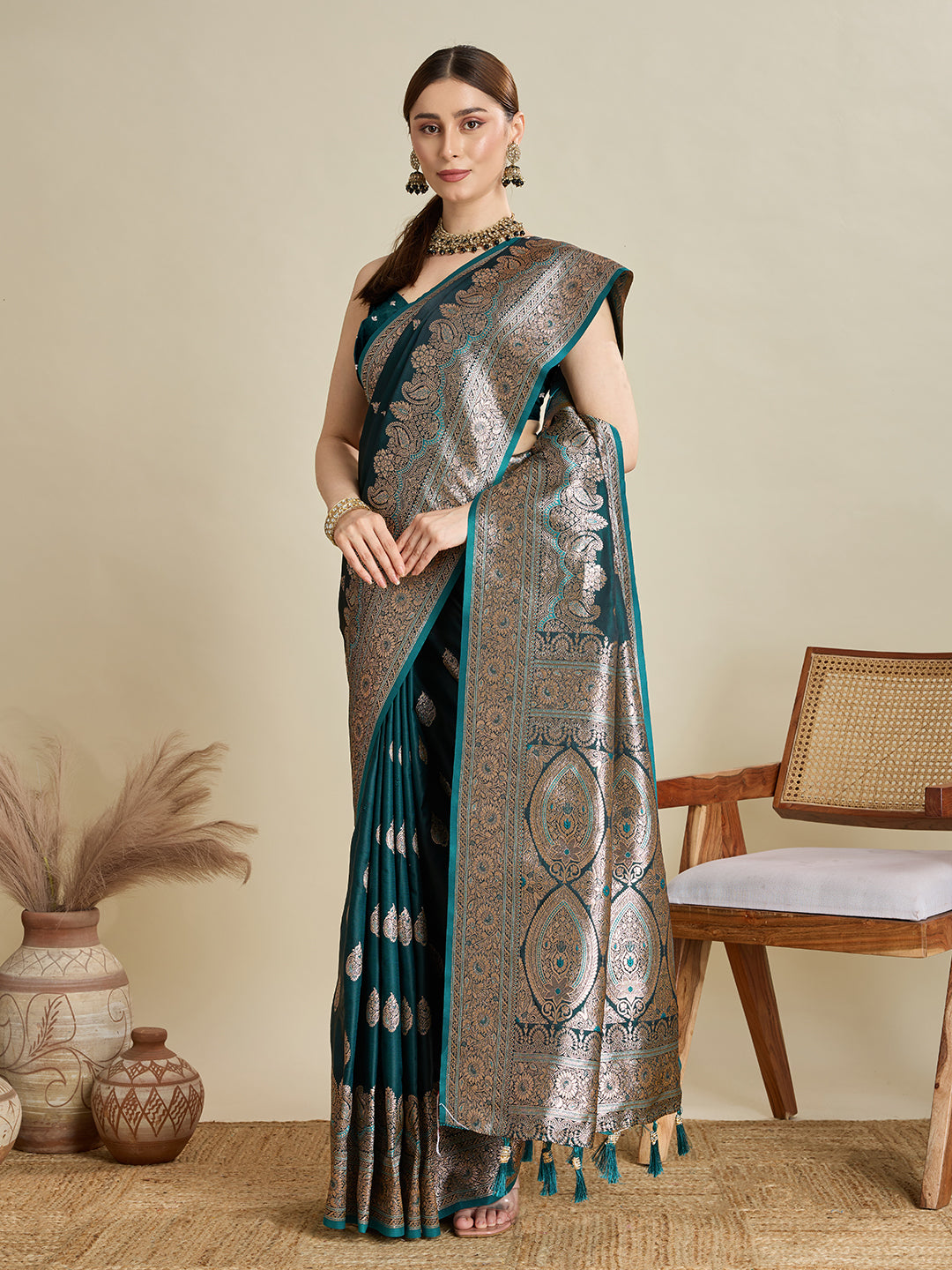 ANNU TEAL PURE SILK SAREE FEATURING TRADITIONAL BANARSI ZARI WEAVING PATTERNS