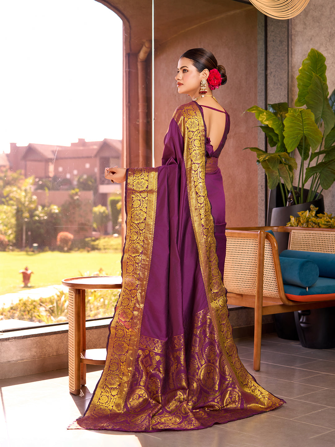 SATRANI PURE SILK CREPE PRINTED SAREE WITH UNSTITCHED BLOUSE