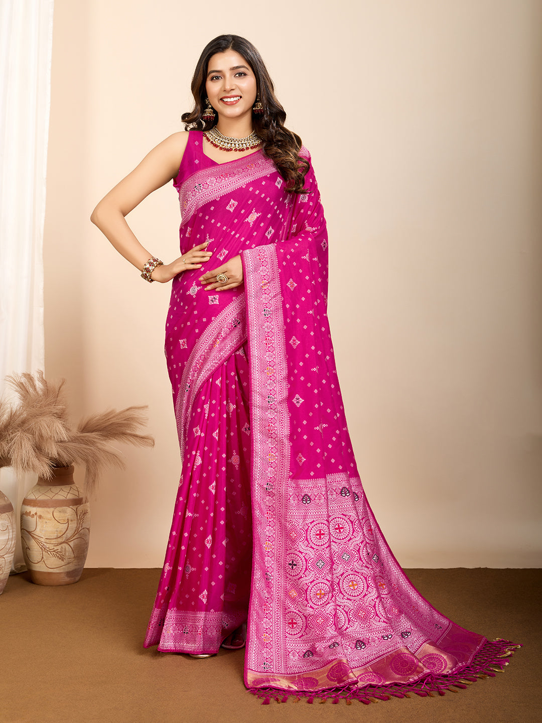 LATEST JACQUARD GOLD ZARI WOVEN LITCHI SILK BANARSI SAREE