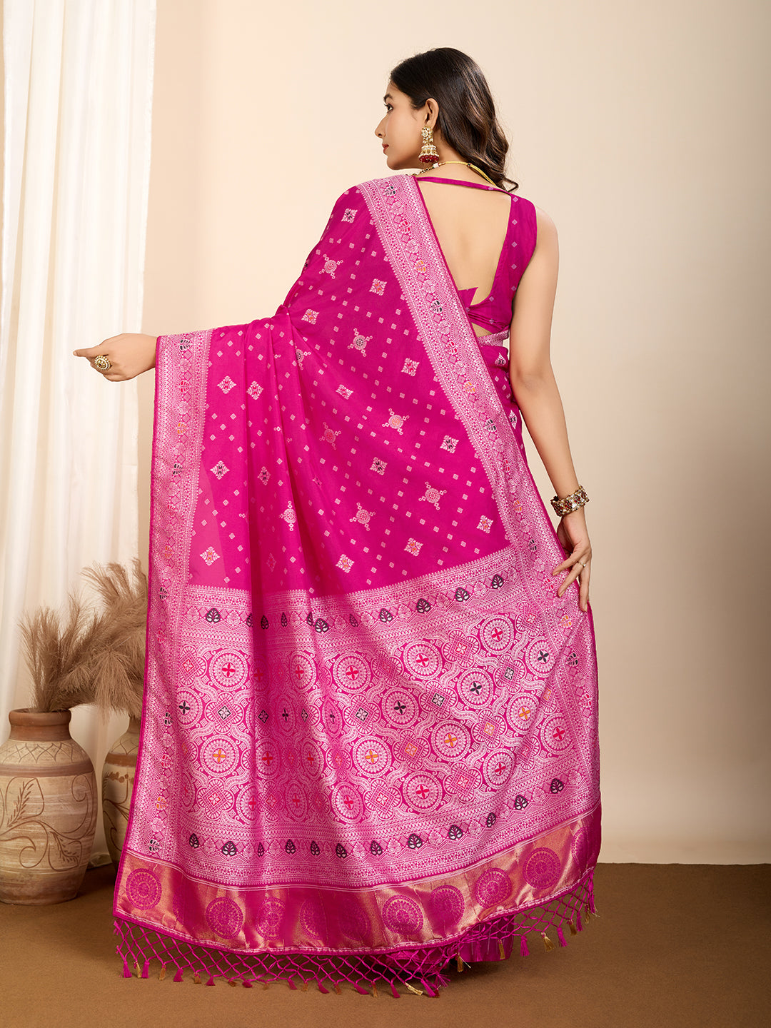 LATEST JACQUARD GOLD ZARI WOVEN LITCHI SILK BANARSI SAREE