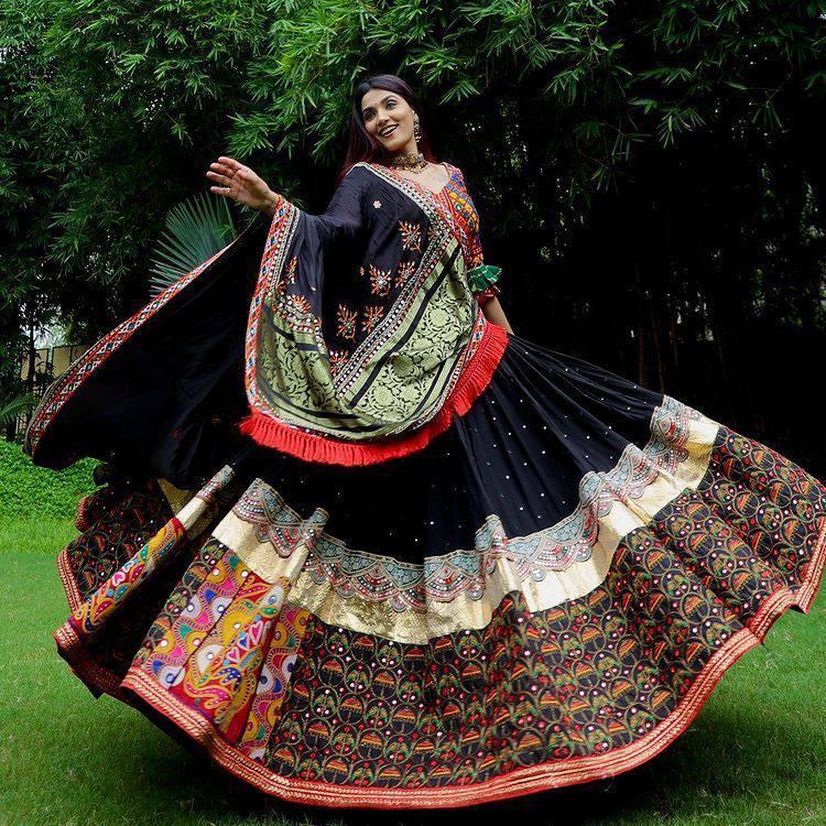 ANANYA STYLISH DIGITAL PRINTED WORK LAHENGA CHOLI WITH DUPATTA
