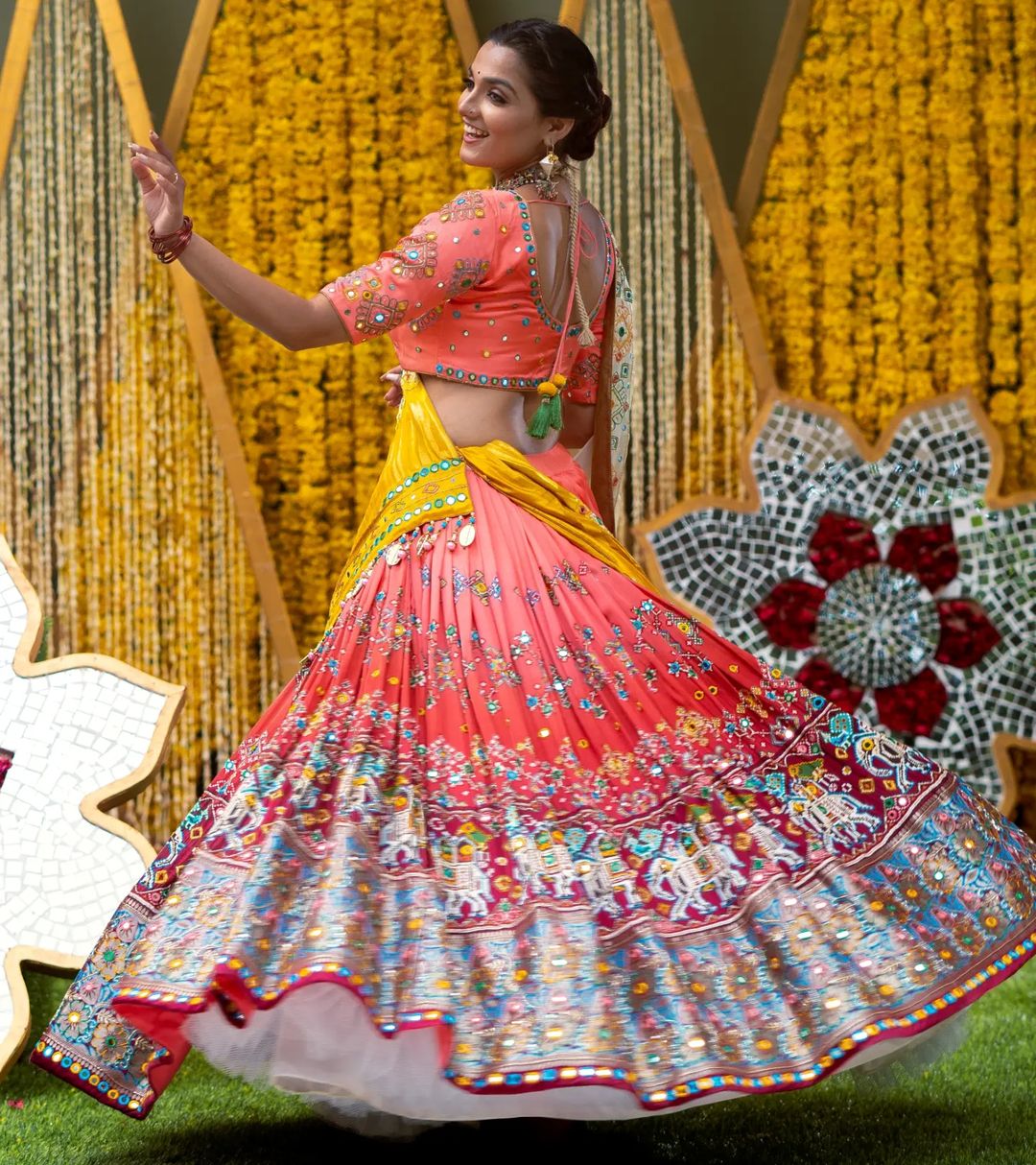 AMAZING STYLISH DESIGNER DIGITAL PRINTED WORK LAHENGA CHOLI WITH DUPATTA