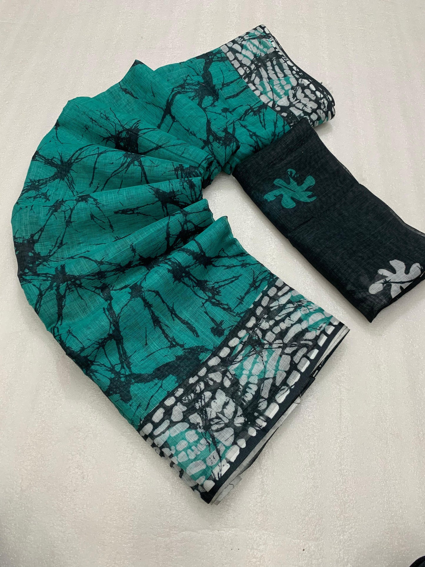 KALAMKARI PATOLA PURE LINEN SAREE AND BATIK BLOUSE