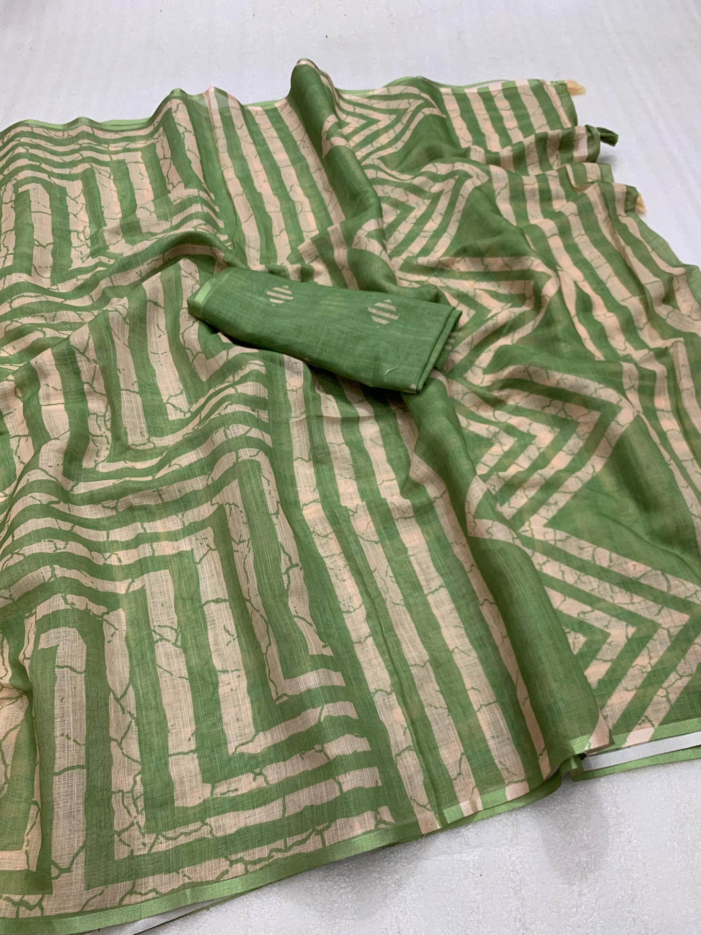 KALAMKARI PATOLA PURE LINEN SAREE AND BATIN BLOUSE
