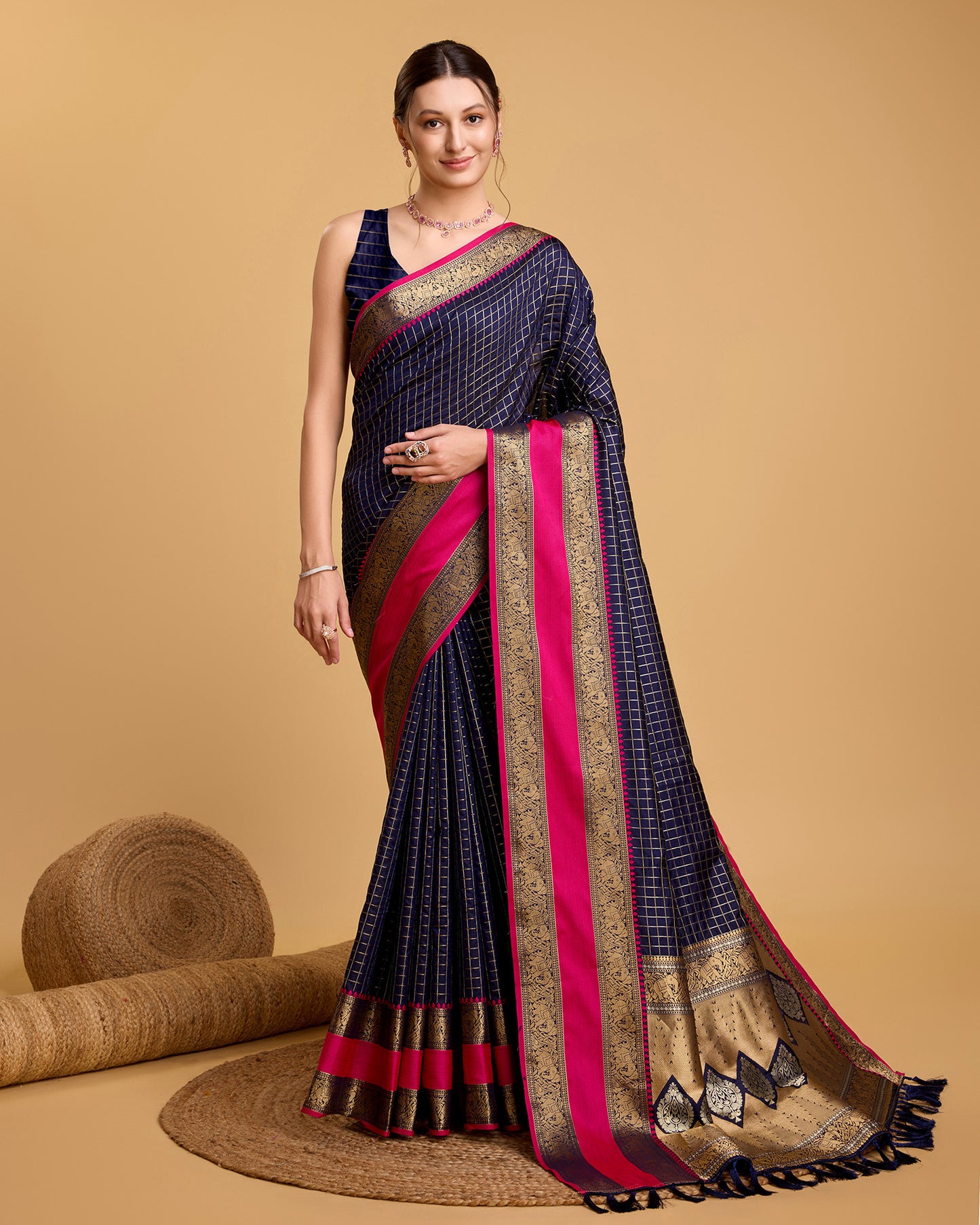 KAVYA WOVEN, CHECKERED KANJIVARAM PURE SILK SAREE