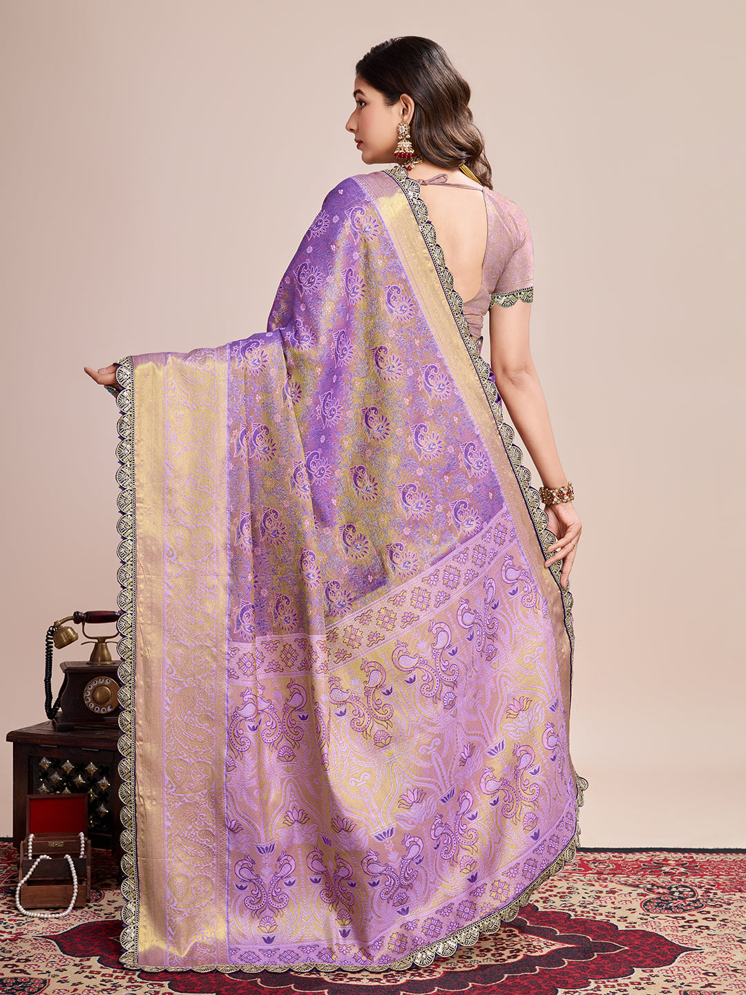 MUNIR WOVEN KANJIVARAM ZARI SILK SAREE