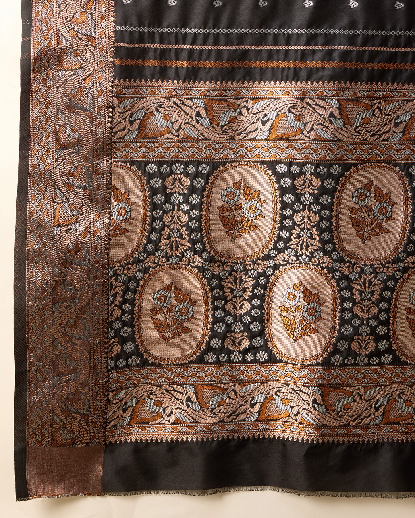 KAVYA WOMEN PARTY WEAR JARI WEAVING WORKED BANARSI SILK SAREE