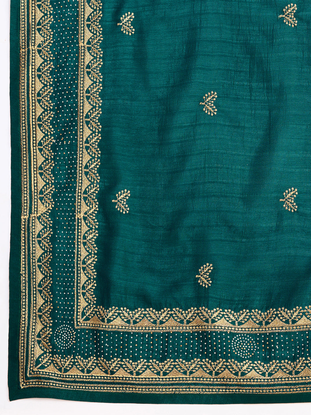 VICHITRA SOFT SILK SAREE WITH INTRICATE EMBROIDERY