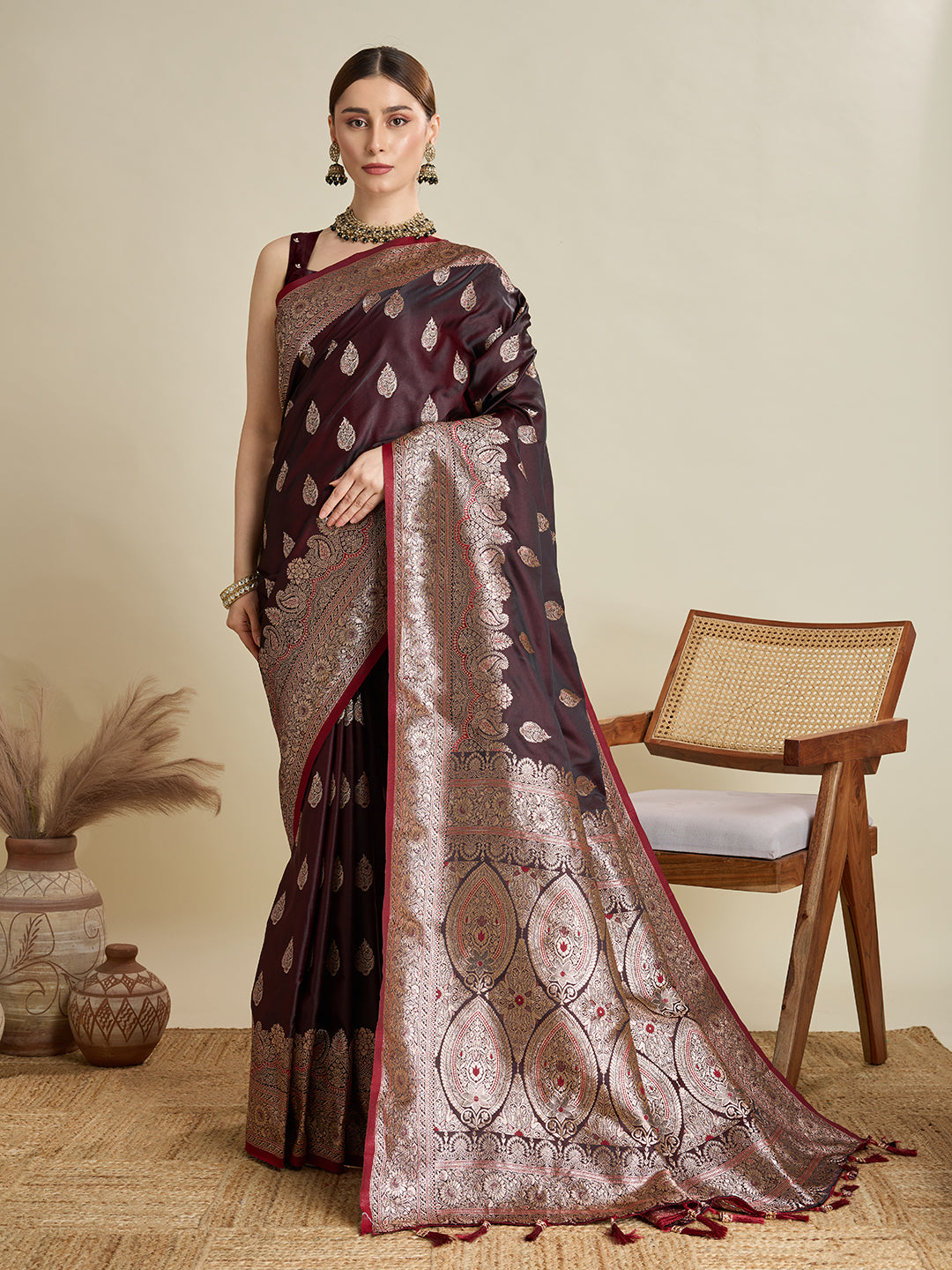 ANNU TEAL PURE SILK SAREE FEATURING TRADITIONAL BANARSI ZARI WEAVING PATTERNS