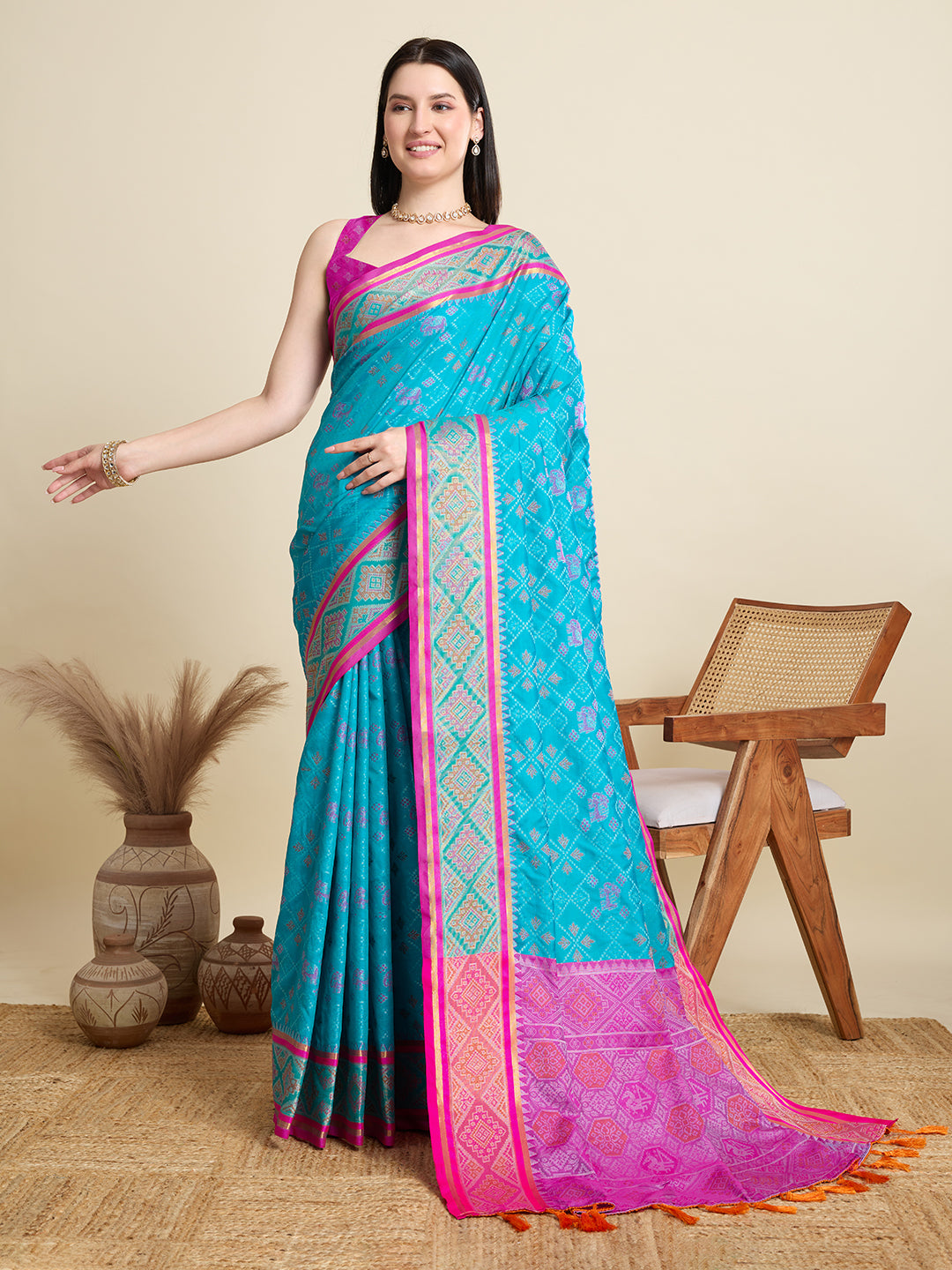 SATRANI NAVY PRINTED SAREE WITH UNSTITCHED BLOUSE