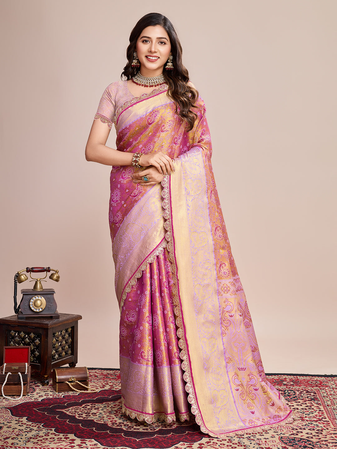 MUNIR WOVEN KANJIVARAM ZARI SILK SAREE