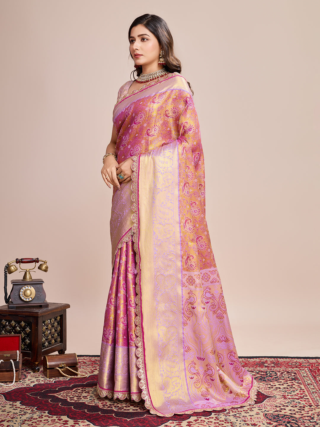 MUNIR WOVEN KANJIVARAM ZARI SILK SAREE