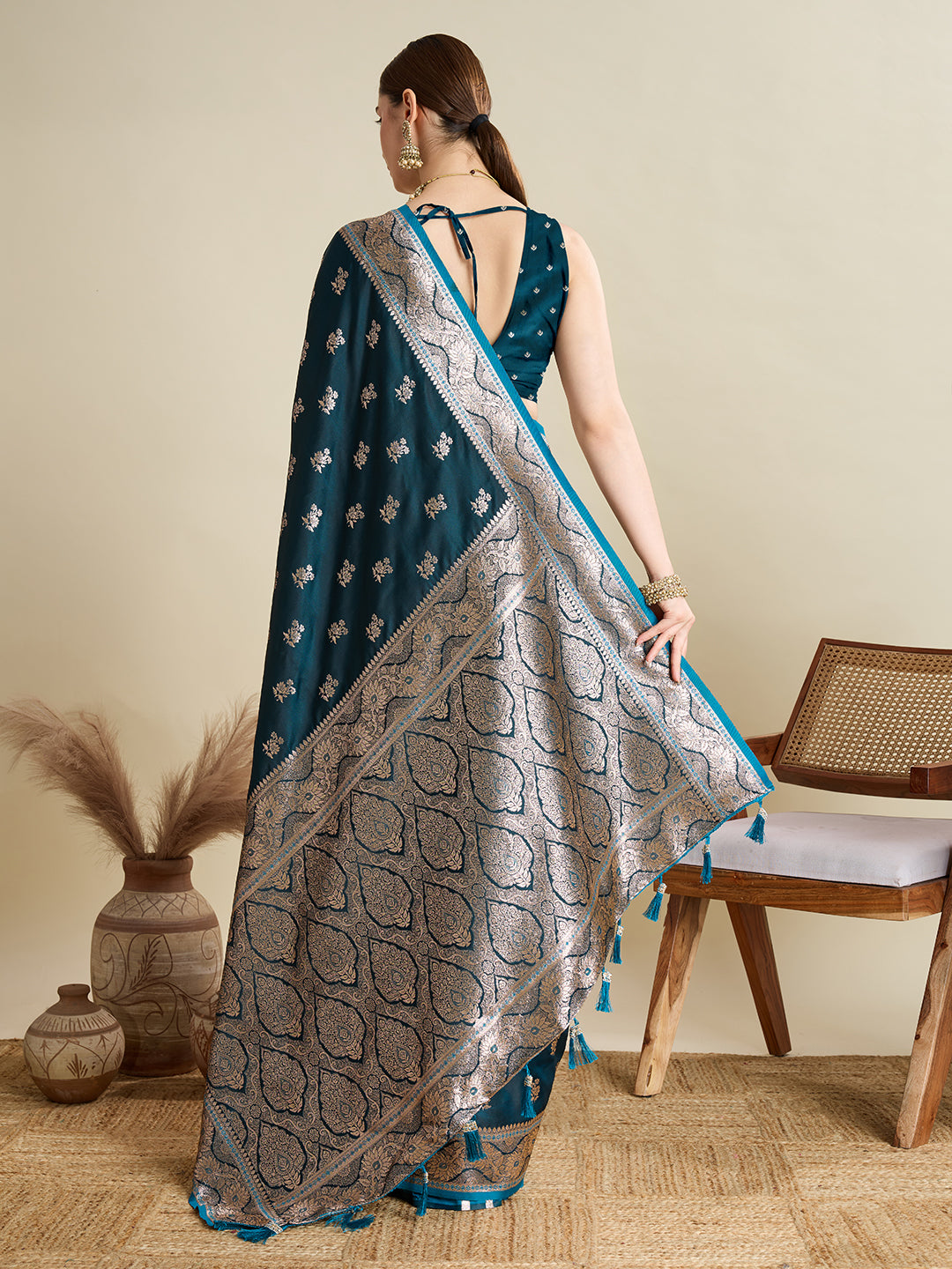 SMRITI TEAL PURE SILK SAREE FEATURING TRADITIONAL BANARSI ZARI WEAVING PATTERNS