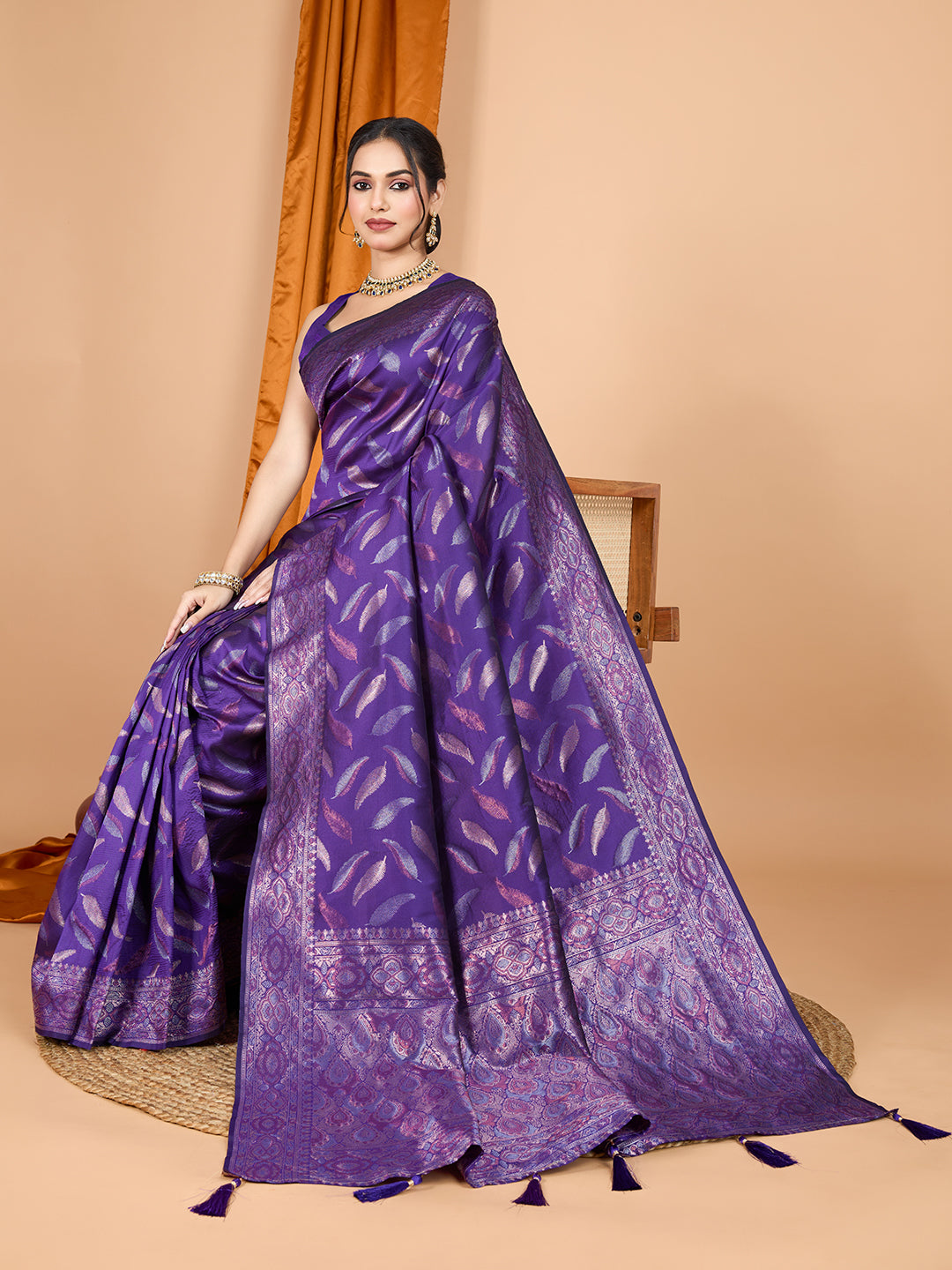 NIMIDIYA WOVEN, EMBELISHED BANARSI PURE SILK SAREE