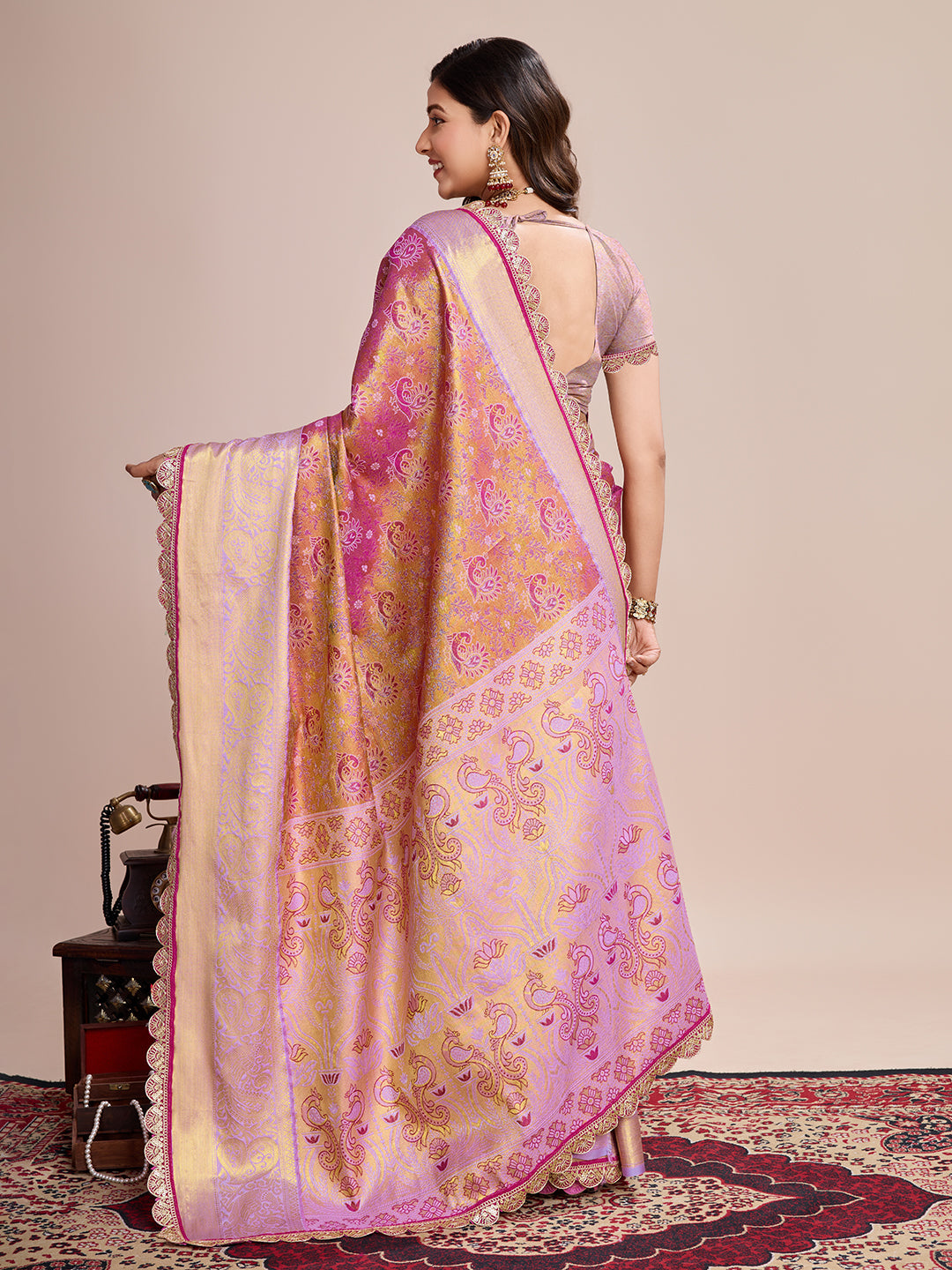 MUNIR WOVEN KANJIVARAM ZARI SILK SAREE