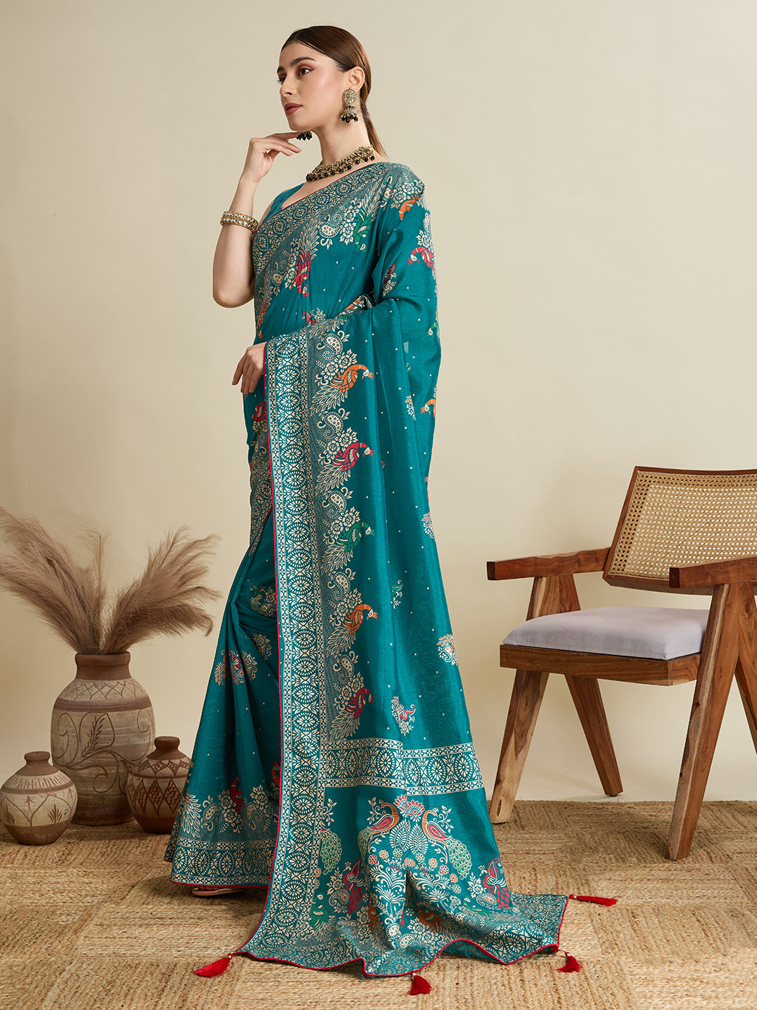 KAVYA LIGHTWEIGHT COTTON SILK SAREE WITH DELICATE PAISLEY PRINTS