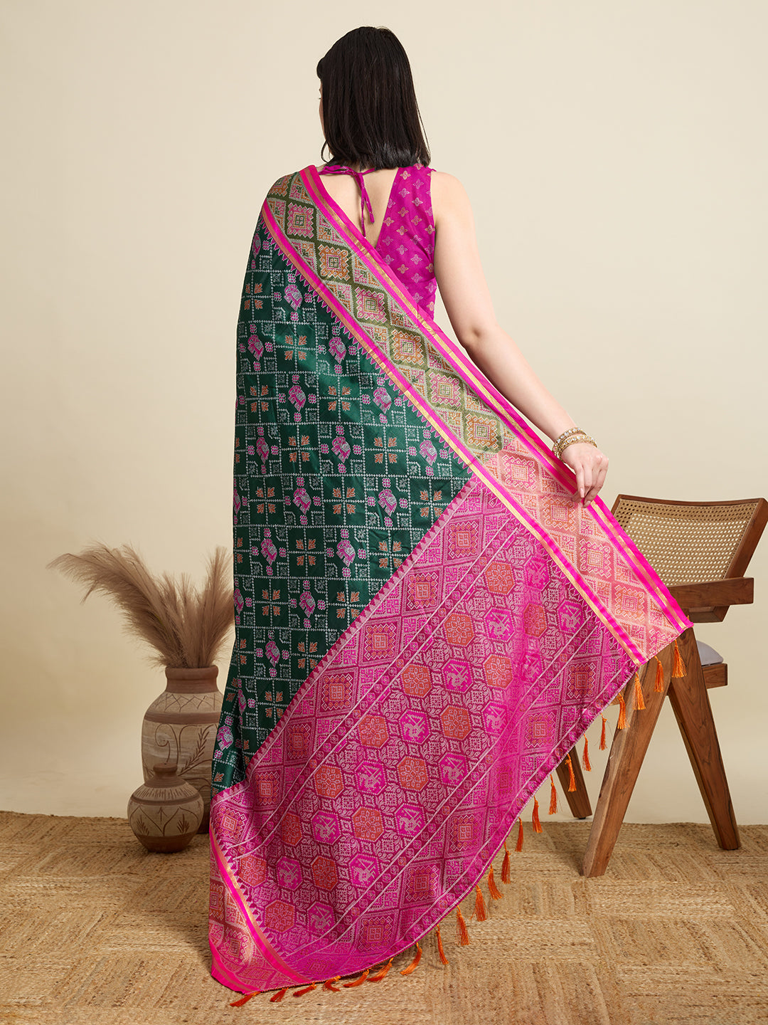 SATRANI NAVY PRINTED SAREE WITH UNSTITCHED BLOUSE