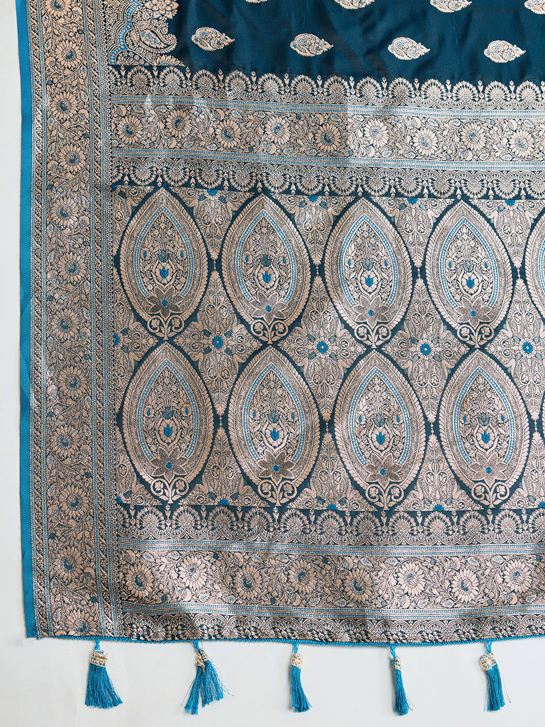 ANNU TEAL PURE SILK SAREE FEATURING TRADITIONAL BANARSI ZARI WEAVING PATTERNS