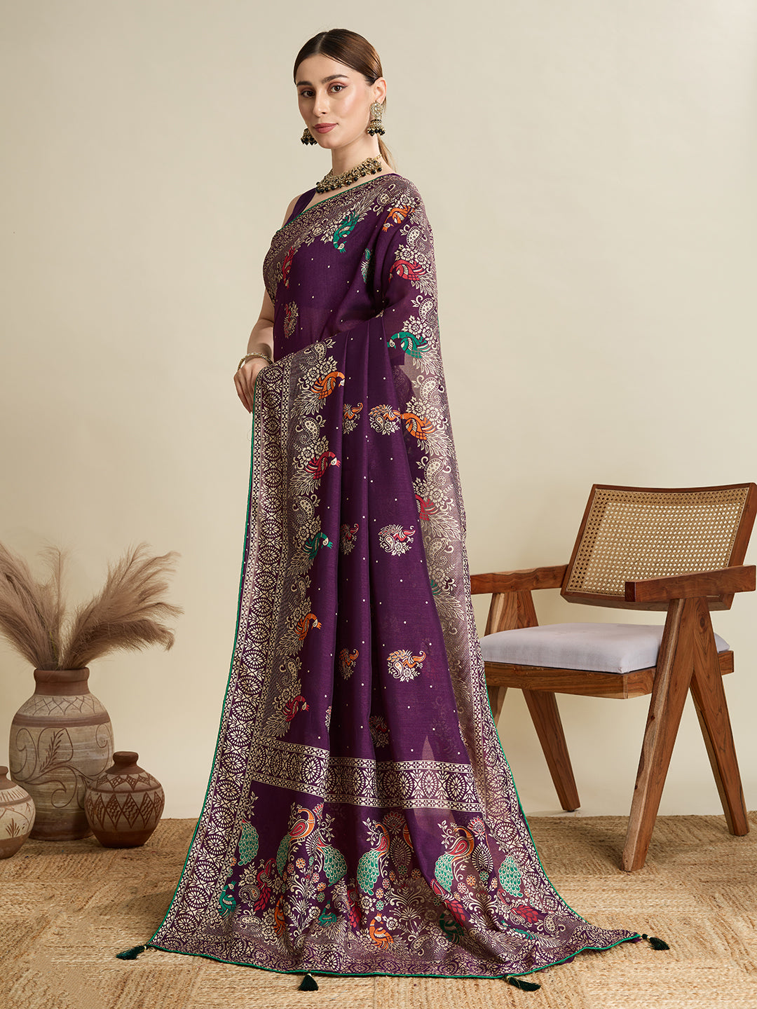 KAVYA LIGHTWEIGHT COTTON SILK SAREE WITH DELICATE PAISLEY PRINTS