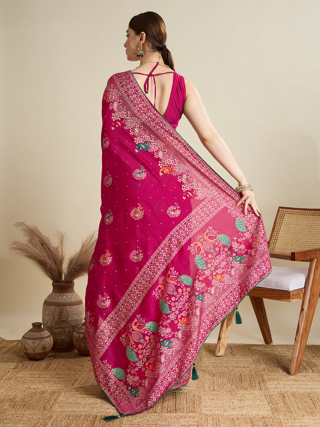 KAVYA LIGHTWEIGHT COTTON SILK SAREE WITH DELICATE PAISLEY PRINTS