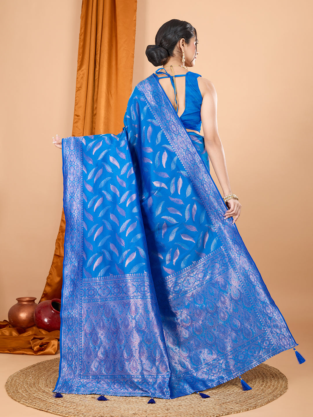 NIMIDIYA WOVEN, EMBELISHED BANARSI PURE SILK SAREE