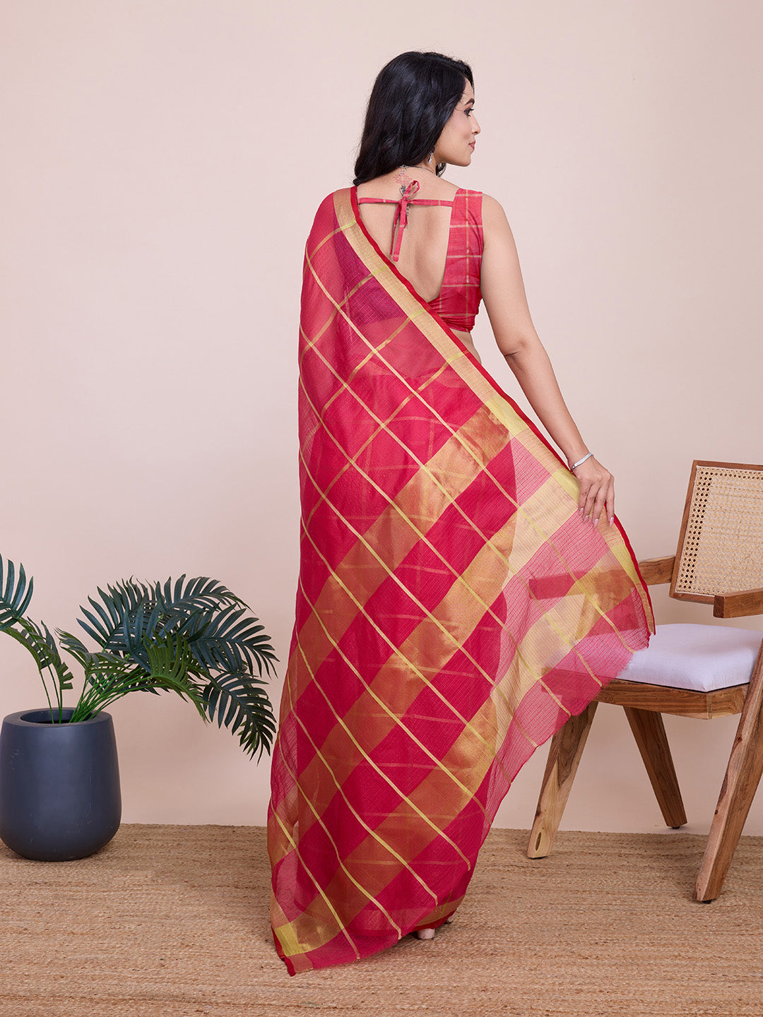 NIMIDIYA PEACH ZARI WOVEN KOTA DORIA SILK SAREE
