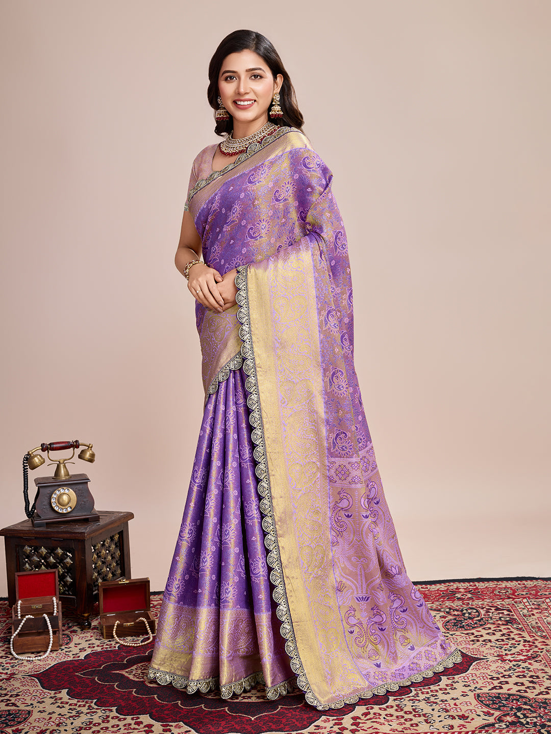 MUNIR WOVEN KANJIVARAM ZARI SILK SAREE