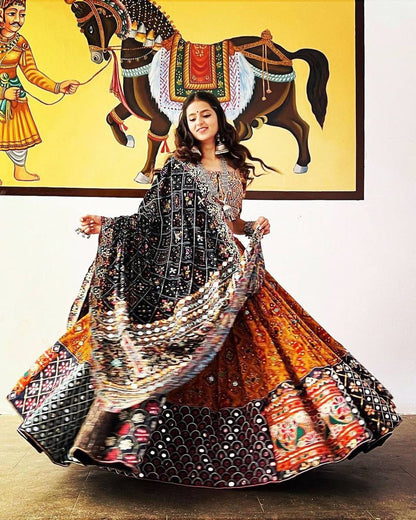 FASHIONABLE PURE SILK LATEST DESIGNER LAHENGA CHOLI WITH DUPATTA