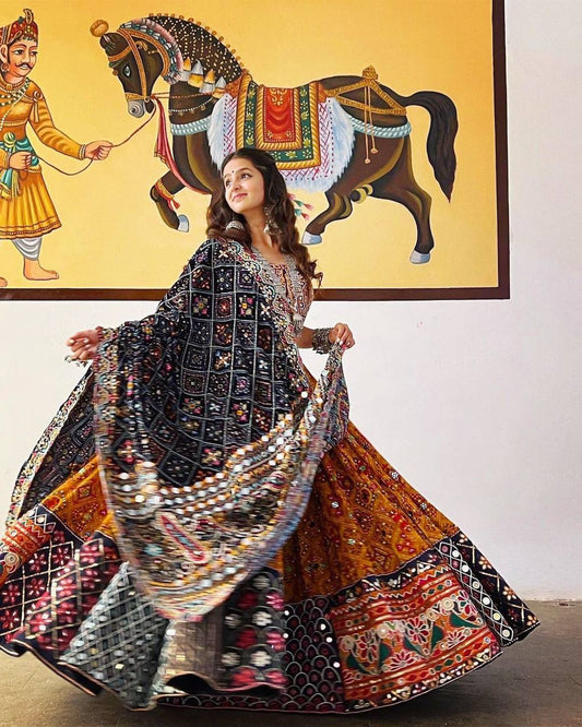 FASHIONABLE PURE SILK LATEST DESIGNER LAHENGA CHOLI WITH DUPATTA