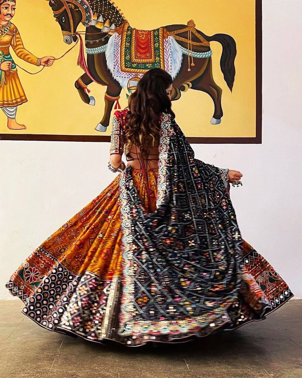 FASHIONABLE PURE SILK LATEST DESIGNER LAHENGA CHOLI WITH DUPATTA