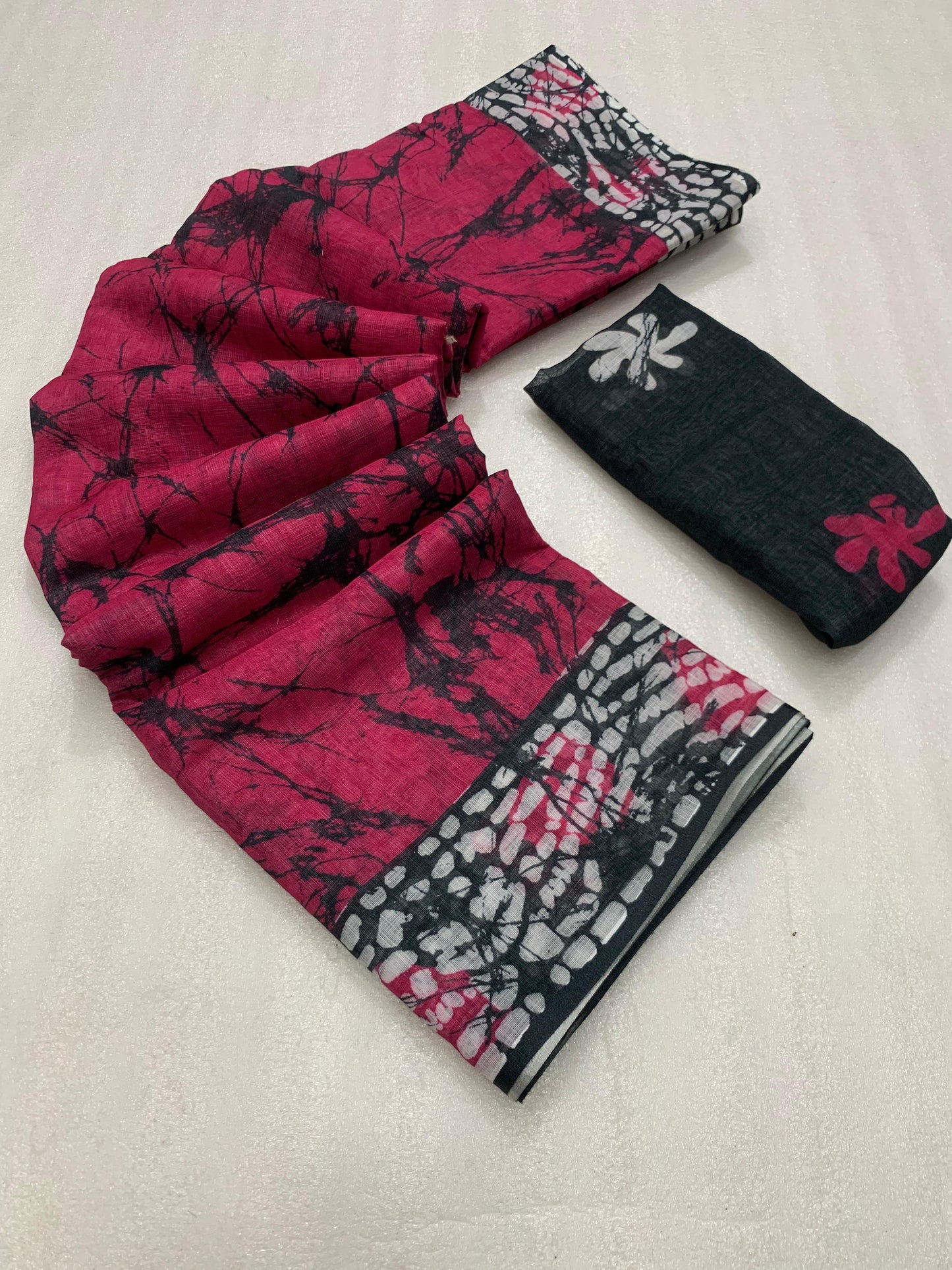 KALAMKARI PATOLA  PURE LINEN SAREE AND BATIK BLOUSE