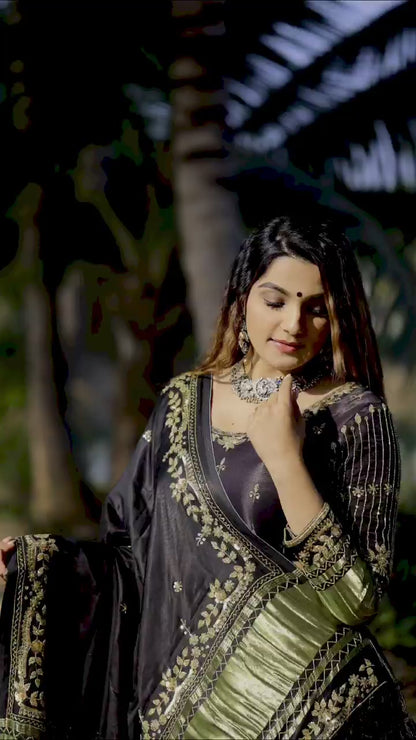 NEW STYLISH DESIGNER LAHENGA CHOLI WITH DUPATTA